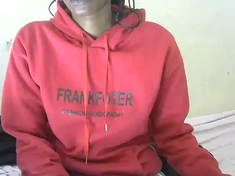 Pretty-emmie online show from January 2025 06:27:01 PM