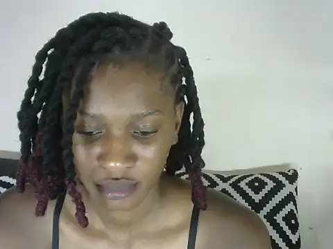 Pretty-emmie online show from February 2025 07:14:01 PM