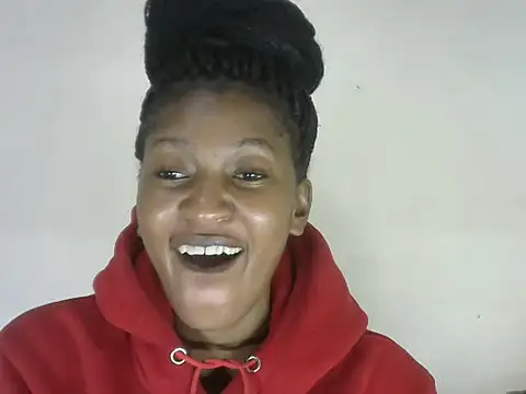 Pretty-emmie online show from October 2025 09:56:01 PM