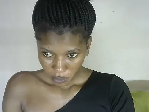 Pretty-emmie online show from October 2025 09:17:02 AM