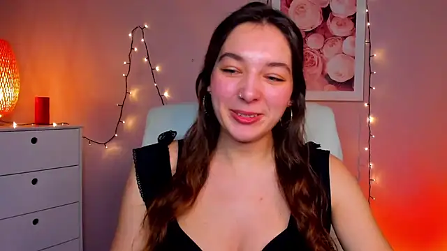 Snapshot of Meagn_Extasy chatting on January 2025 03:02:01 PM Meagn Extasy online show from January 2025 03:02:01 PM