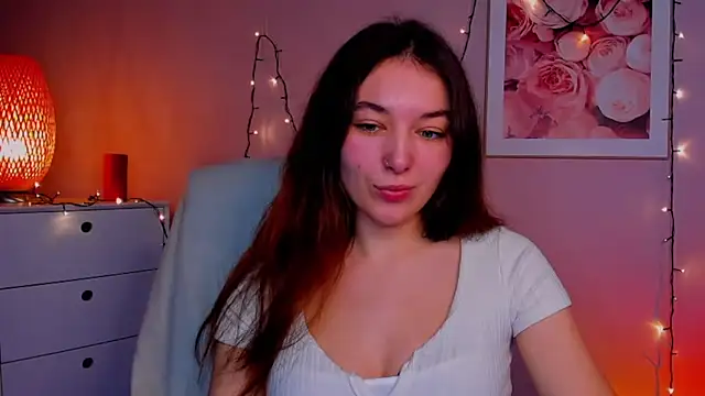 Snapshot of Meagn_Extasy chatting on January 2025 02:24:02 PM Meagn Extasy online show from January 2025 02:24:02 PM
