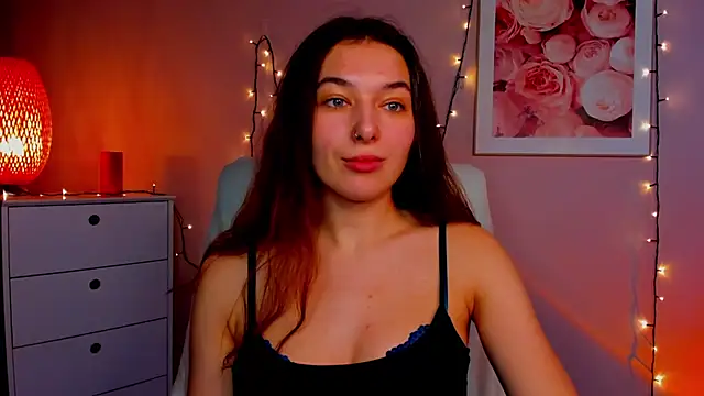 Snapshot of Meagn_Extasy chatting on February 2025 05:23:02 PM Meagn Extasy online show from February 2025 05:23:02 PM