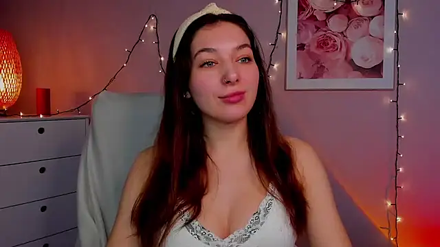 Snapshot of Meagn_Extasy chatting on March 2025 07:34:02 AM Meagn Extasy online show from March 2025 07:34:02 AM