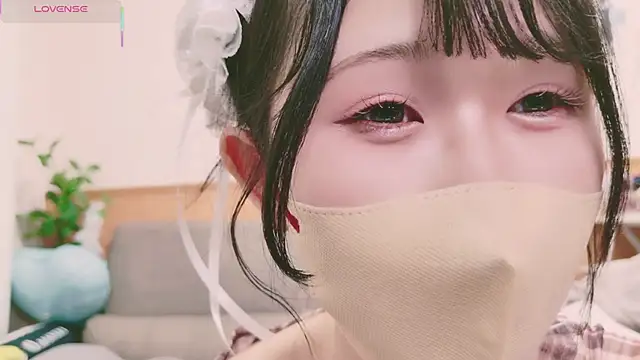 Snapshot of Conatsu chatting on March 2025 12:42:02 AM Conatsu online show from March 2025 12:42:02 AM