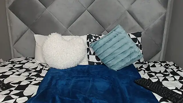 Snapshot of LOYAL_SASHA chatting on March 2025 02:21:02 PM LOYAL SASHA online show from March 2025 02:21:02 PM