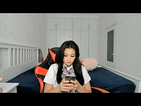 Missykitty01 online show from September 2025 03:33:02 AM