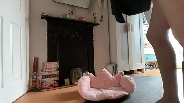 Littlelolo60 online show from November 2025 10:21:01 AM