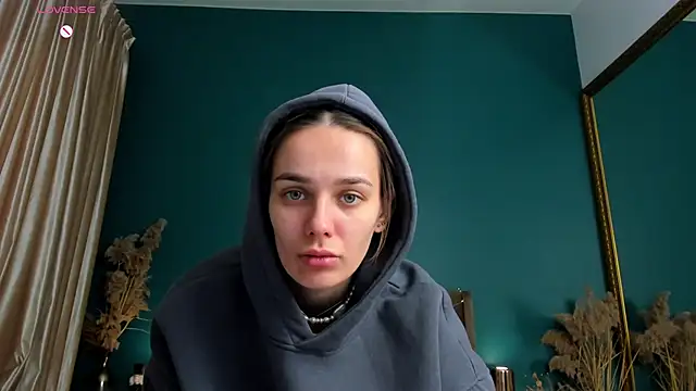 AprilWong online show from February 2025 06:08:02 AM