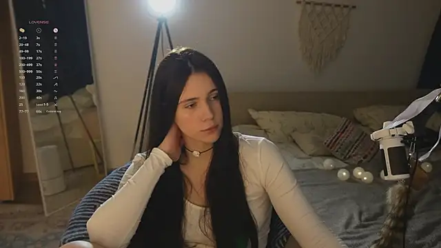 Snapshot of jennetdoll chatting on February 2026 05:09:02 PM jennetdoll online show from February 2026 05:09:02 PM