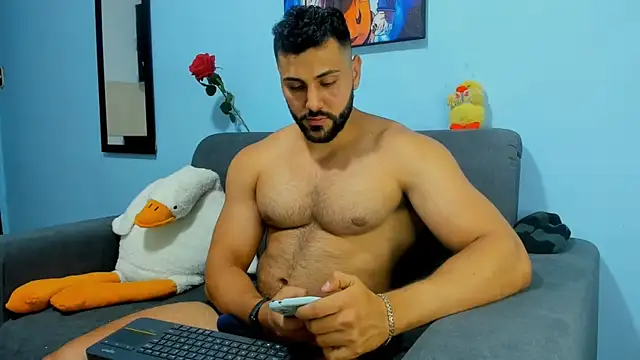 Snapshot of ETHAN_ROX chatting on February 2025 07:38:01 PM ETHAN ROX online show from February 2025 07:38:01 PM