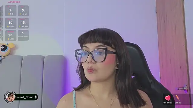 Snapshot of Sweet_Namii chatting on June 2026 08:13:02 PM Sweet Namii online show from June 2026 08:13:02 PM