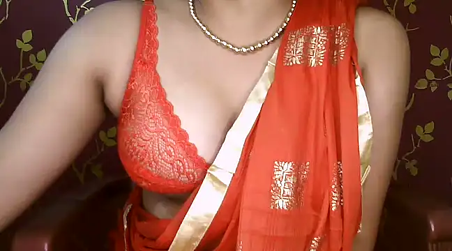 VR here 4U online show from December 2024 05:01:02 PM