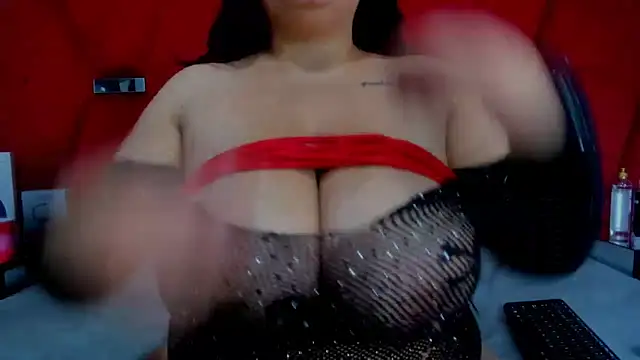 Snapshot of Thyna_Smithx69 chatting on January 2025 11:24:01 AM Thyna Smithx69 online show from January 2025 11:24:01 AM
