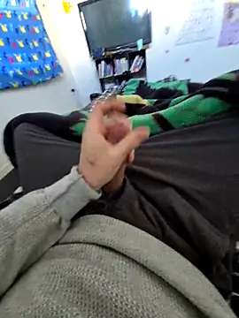 hungandnerdy420 online show from February 2026 04:52:02 PM