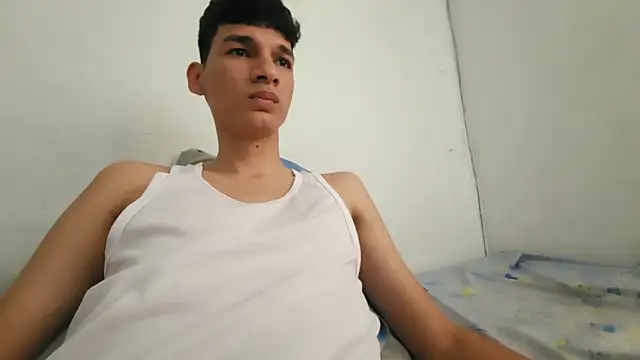 Paulhot018 online show from March 2025 08:29:02 PM