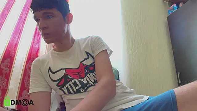 Paulhot018 online show from September 2025 01:02:01 PM