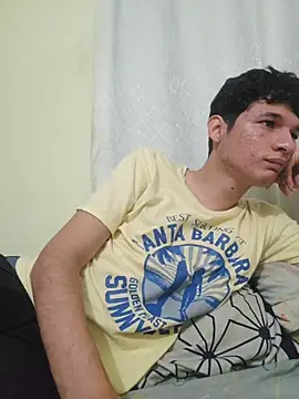 Paulhot018 online show from November 2025 05:28:02 AM