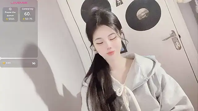 Qedgjwyz1 online show from February 2025 04:47:01 AM