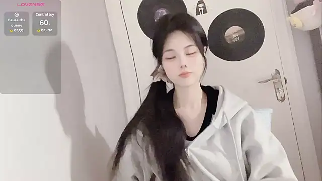 Qedgjwyz1 online show from February 2025 01:49:02 PM