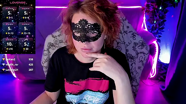 Sexy-Housewife online show from December 2024 02:20:01 AM
