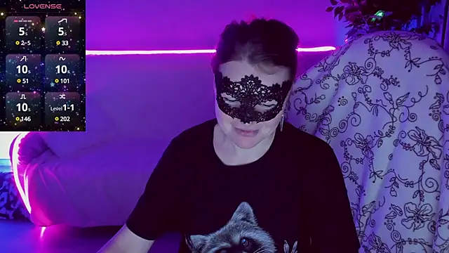 Sexy-Housewife online show from January 2025 08:13:01 PM