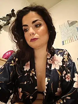 Saturnia Yvonne online show from December 2024 05:55:01 PM