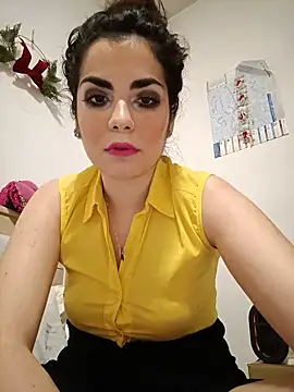Saturnia Yvonne online show from January 2025 11:45:02 PM