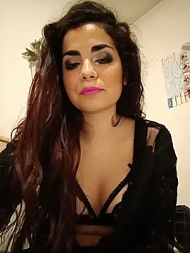 Saturnia Yvonne online show from February 2025 12:08:02 AM