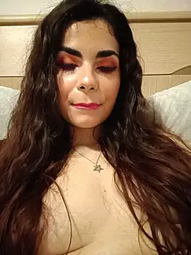 Saturnia Yvonne online show from February 2025 04:35:01 PM