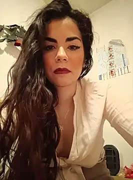 Saturnia Yvonne online show from February 2025 10:31:02 PM