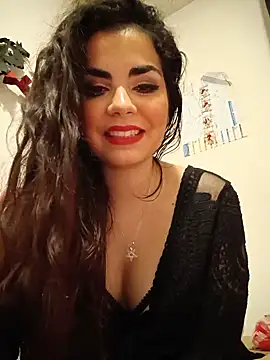 Saturnia Yvonne online show from March 2025 11:49:02 PM