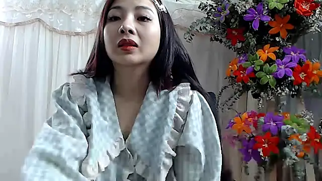 Snapshot of MiMi_0293 chatting on January 2025 11:40:01 PM MiMi 0293 online show from January 2025 11:40:01 PM