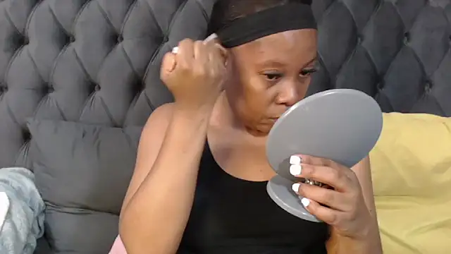 DIRTYTALKINQUEEN online show from November 2025 11:20:01 AM