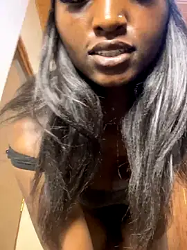 Snapshot of Curvixx chatting on September 2025 04:25:02 AM Curvixx online show from September 2025 04:25:02 AM