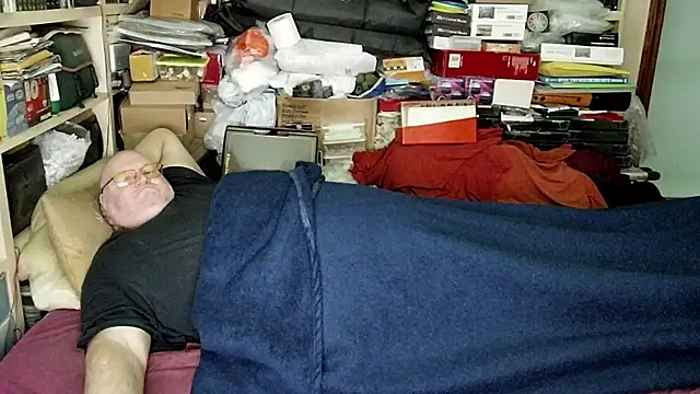 hadeszeuss2 online show from January 2025 05:37:02 PM