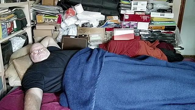 hadeszeuss2 online show from January 2025 02:48:01 PM