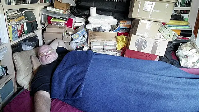 hadeszeuss2 online show from February 2025 02:15:02 PM