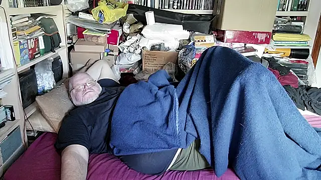 hadeszeuss2 online show from February 2025 02:21:01 PM