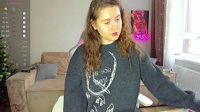 Snapshot of My_Emmy chatting on December 2024 08:28:01 AM My Emmy online show from December 2024 08:28:01 AM