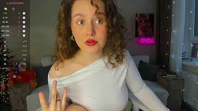 Snapshot of My_Emmy chatting on December 2024 09:53:02 AM My Emmy online show from December 2024 09:53:02 AM