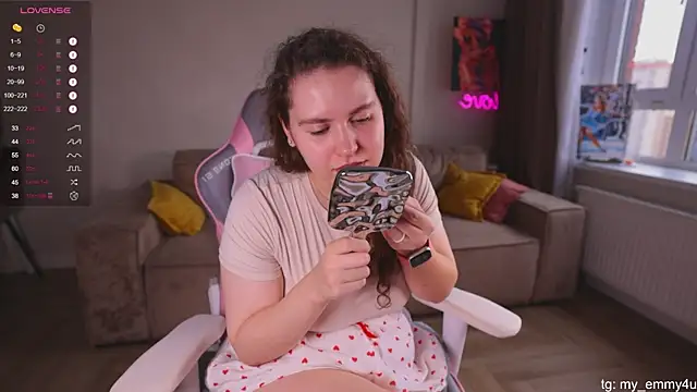 Snapshot of My_Emmy chatting on September 2025 07:52:02 AM My Emmy online show from September 2025 07:52:02 AM