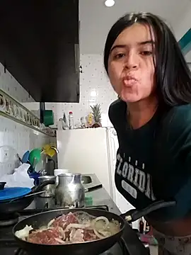 Devilsweet17 online show from January 2025 08:00:01 PM