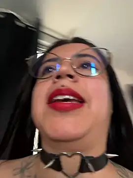 Devilsweet17 online show from October 2025 06:52:02 PM