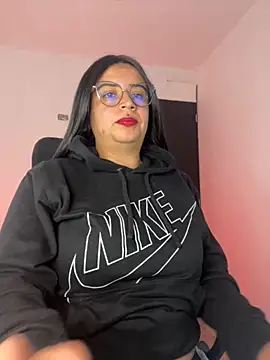 Devilsweet17 online show from November 2025 12:32:01 AM