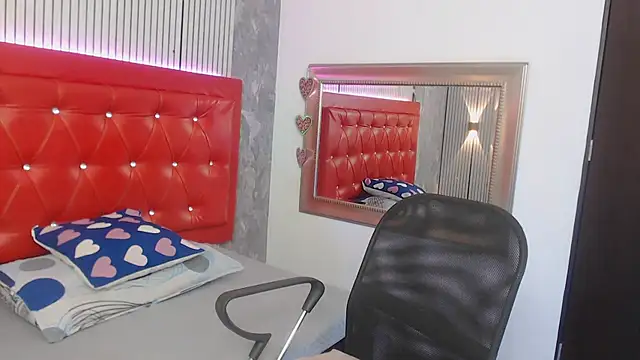 Snapshot of sophia__sweet1 chatting on October 2025 11:27:01 PM sophia sweet1 online show from October 2025 11:27:01 PM