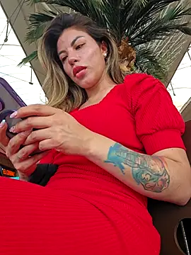 Karen San Miguel online show from November 2025 08:32:01 PM