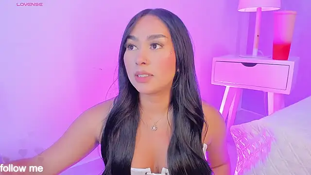 Cameliaa Smiith online show from November 2025 04:04:01 AM