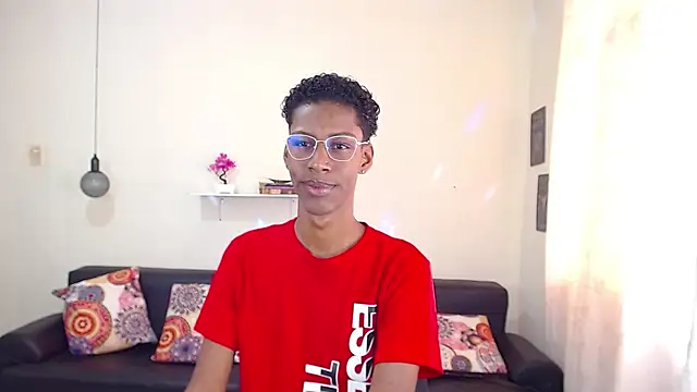maiki18  online show from January 2025 01:52:01 PM