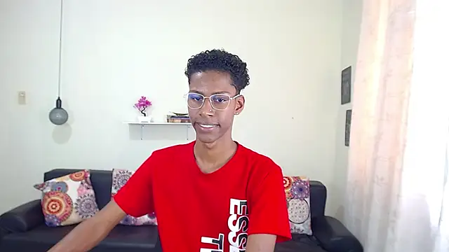 maiki18  online show from January 2025 07:55:01 PM